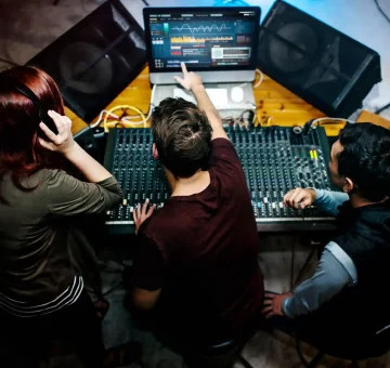Cómo Elegir la Empresa de Producción de Eventos Ideal