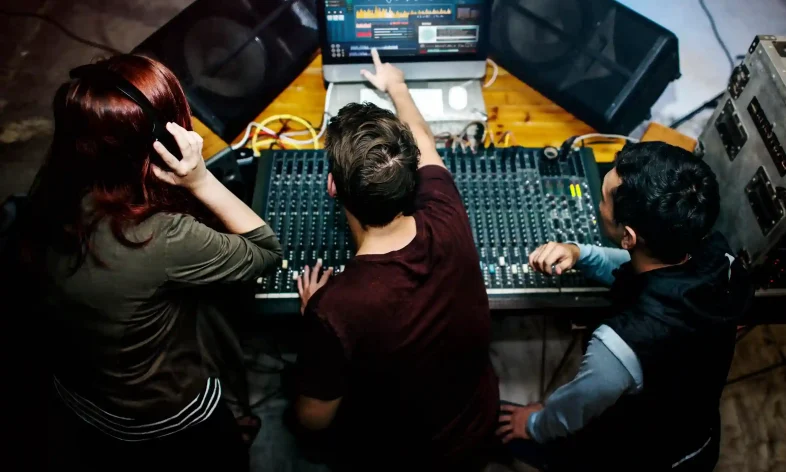 Cómo Elegir la Empresa de Producción de Eventos Ideal